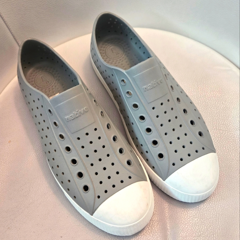 Native perforated waterproof shoes womens 11